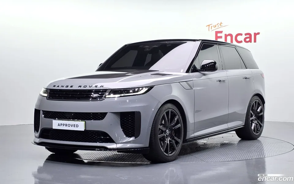 Land Rover Range Rover Sport P635 SV 2025 — фото 1, купить с доставкой в Москву