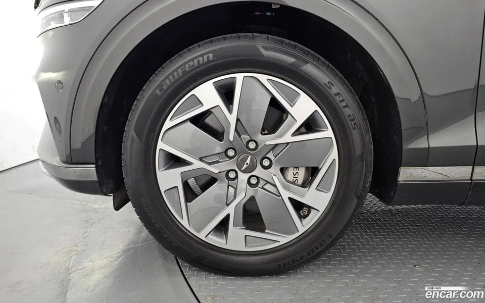Genesis Electrified GV70 e-AWD 2022 — thumbnail 2
