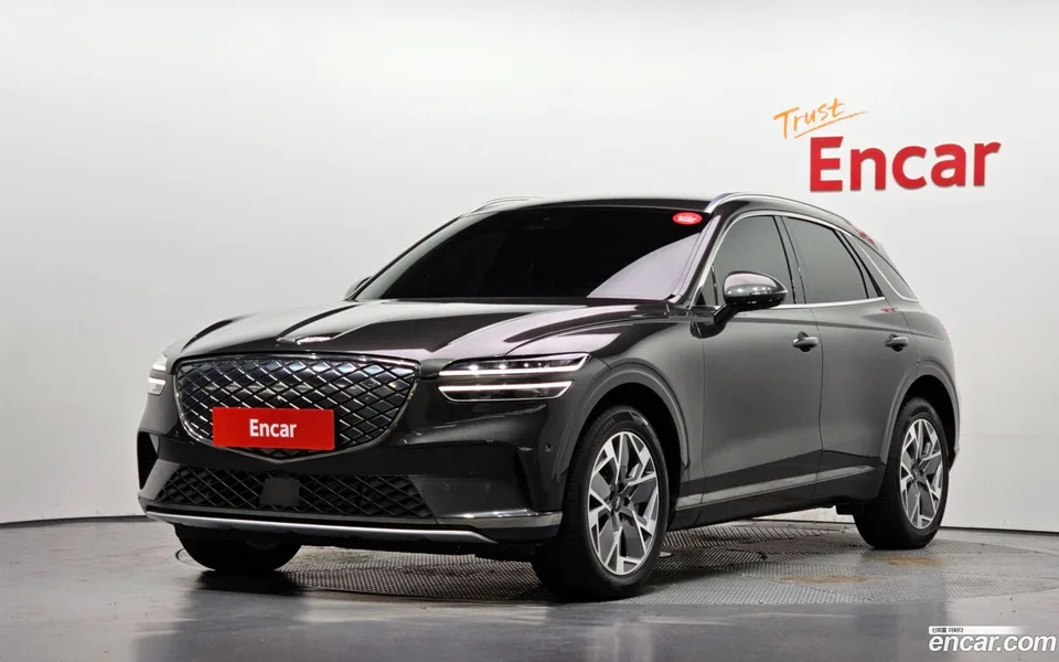 Genesis Electrified GV70 e-AWD 2022 — photo 1, buy with delivery to Moscow