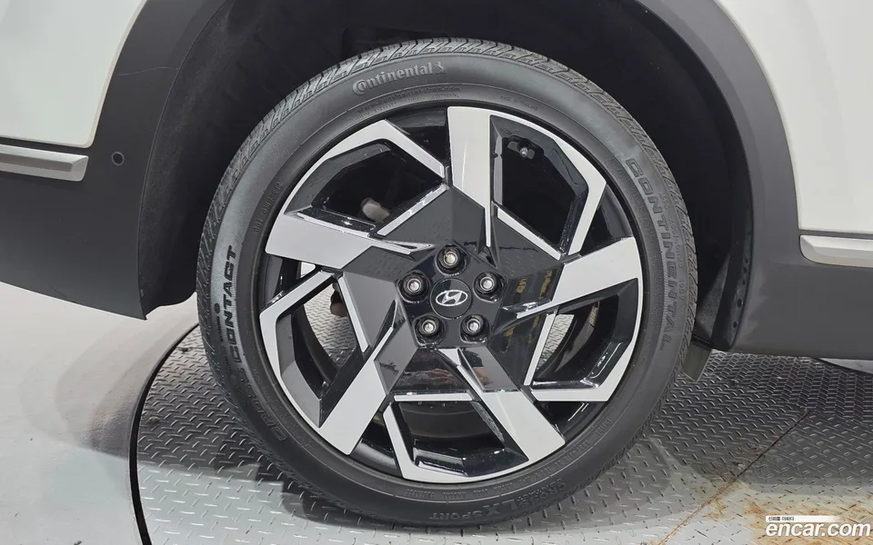 Hyundai SantaFe 2.5T 2WD 2023 — thumbnail 2