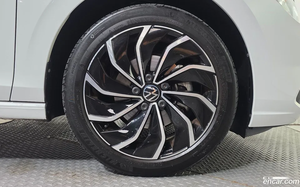 Volkswagen Golf 2.0 TDI 2023 — миниатюра 2