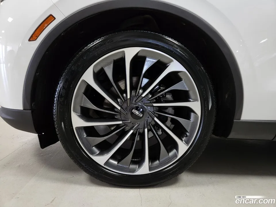 Lincoln Aviator 3.0 AWD 2024 — миниатюра 5