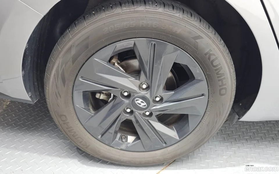 Hyundai Avante 1.6 2023 — thumbnail 2