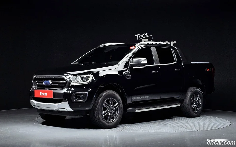 Ford Ranger 2.0 2022 — photo 1, buy with delivery to Moscow