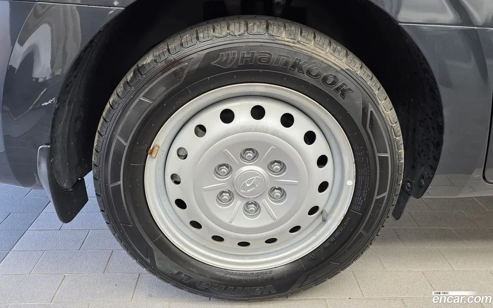 Hyundai Staria 4WD 11 2022 — thumbnail 2