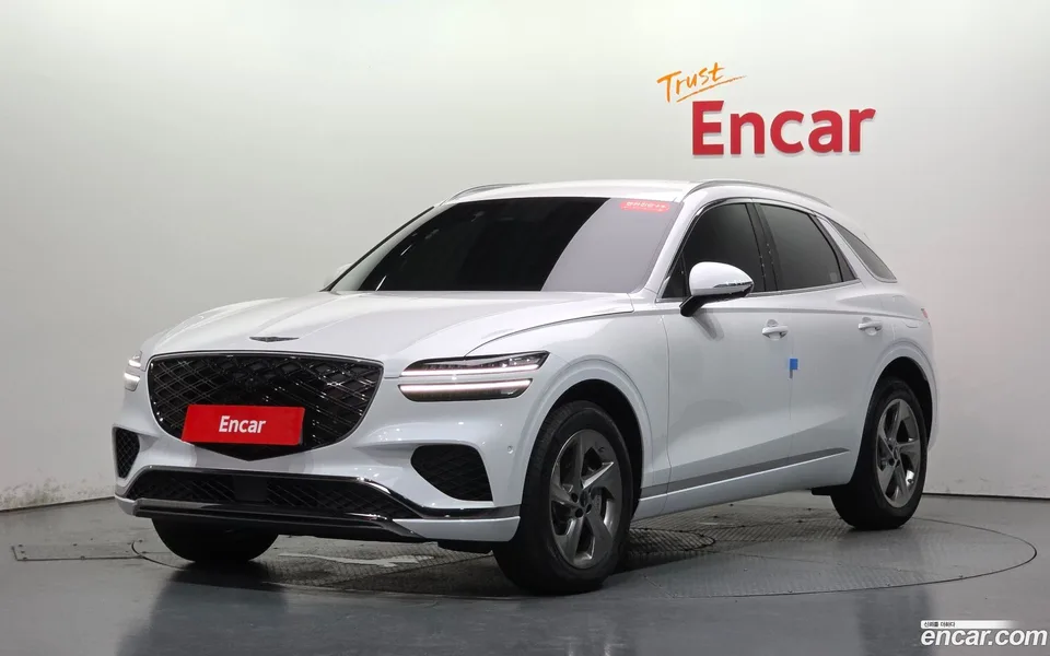 Genesis GV70 2.5T AWD 2025 — photo 1, buy with delivery to Moscow