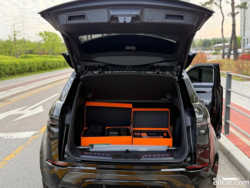 Land Rover Range Rover Evoque P250 R- SE 2026 — thumbnail 5