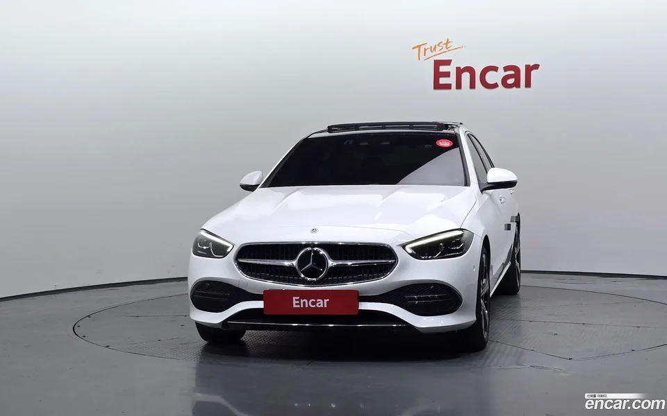 Mercedes-Benz C-Class C300 4MATIC 2023 — thumbnail 3