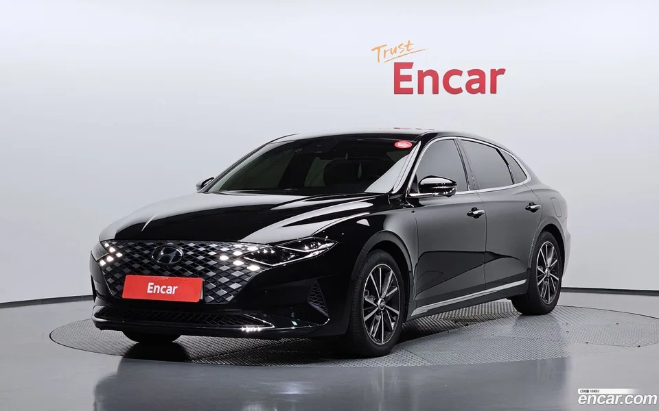 Hyundai Grandeur IG 2.5 2022 — photo 1, buy with delivery to Moscow