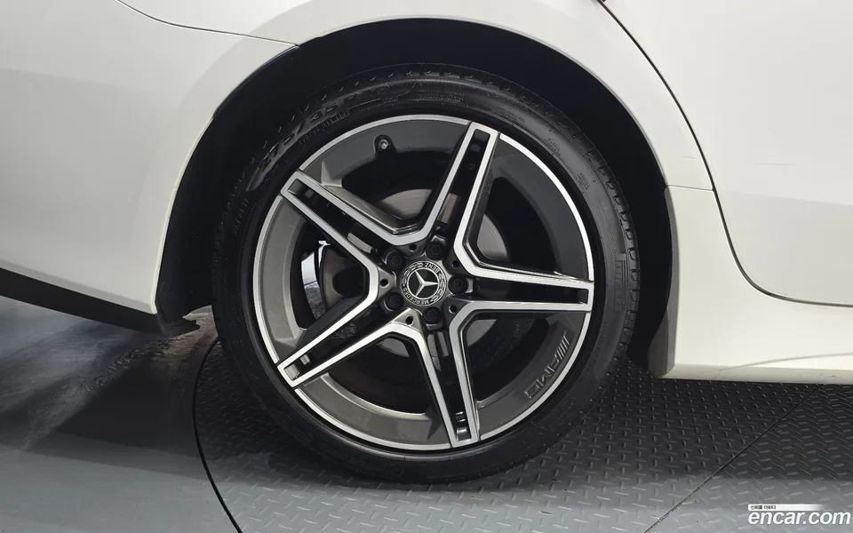 Mercedes-Benz CLS-Class CLS300d 4MATIC 2022 — thumbnail 5