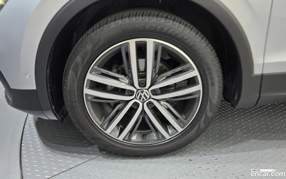 Volkswagen Tiguan 2.0 TDI 4 2022 — thumbnail 2