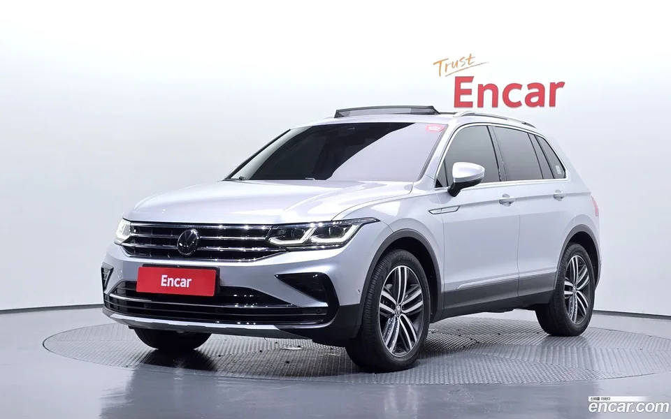 Volkswagen Tiguan 2.0 TDI 4 2022 — photo 1, buy with delivery to Moscow