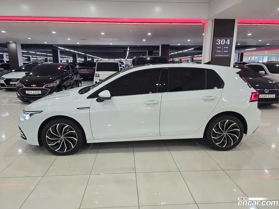 Volkswagen Golf 2.0 TDI 2023 — миниатюра 3