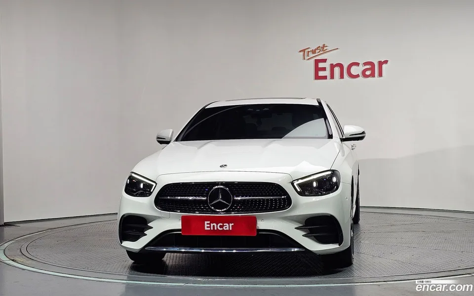 Mercedes-Benz E-Class E220d 4MATIC AMG Line 2023 — thumbnail 3