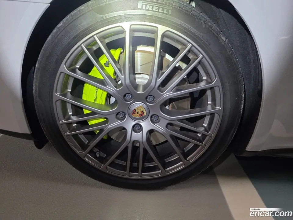 Porsche Panamera (971) 2.9 AWD E- 2022 — thumbnail 2