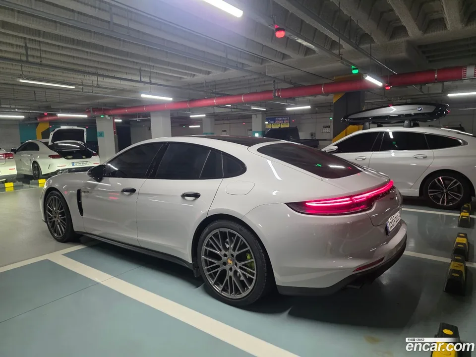 Porsche Panamera (971) 2.9 AWD E- 2022 — thumbnail 3