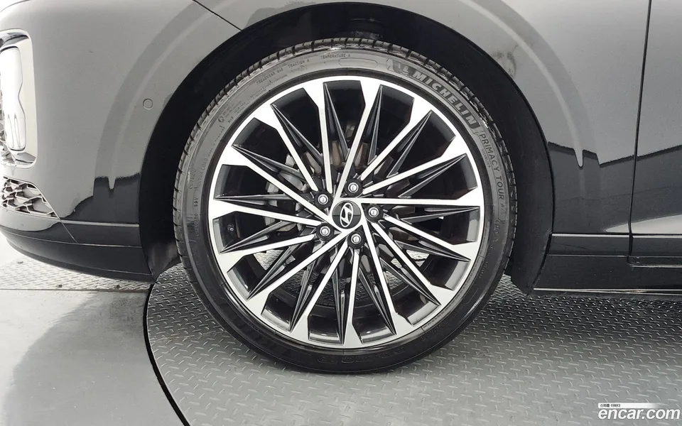 Hyundai Grandeur Hybrid 2023 — thumbnail 2