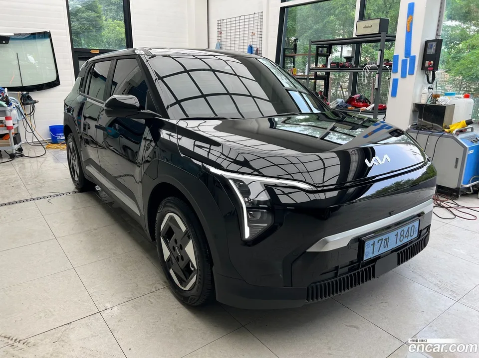 Kia EV3 2WD 2026 — thumbnail 2