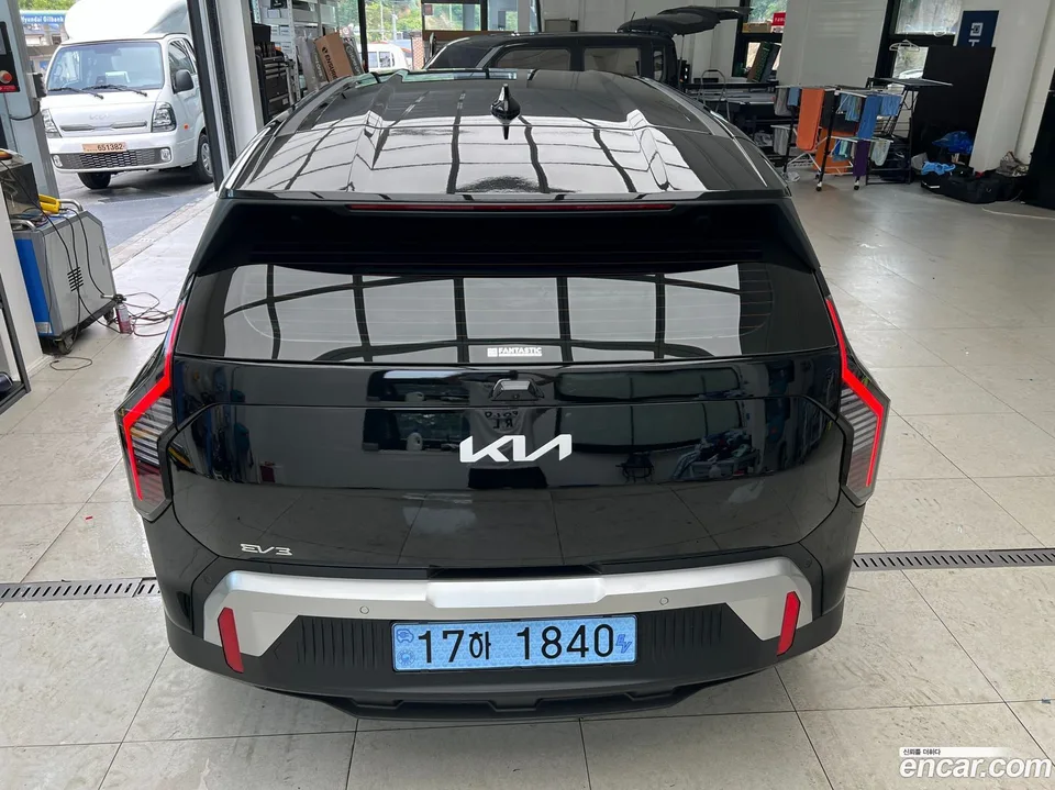 Kia EV3 2WD 2026 — thumbnail 4