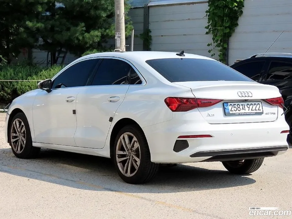 Audi A3 (8Y) 40 TFSI 2023 — thumbnail 3