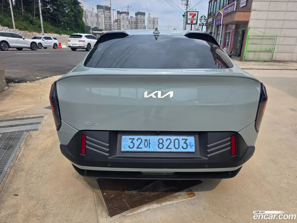 Kia EV4 2WD 2026 — thumbnail 4