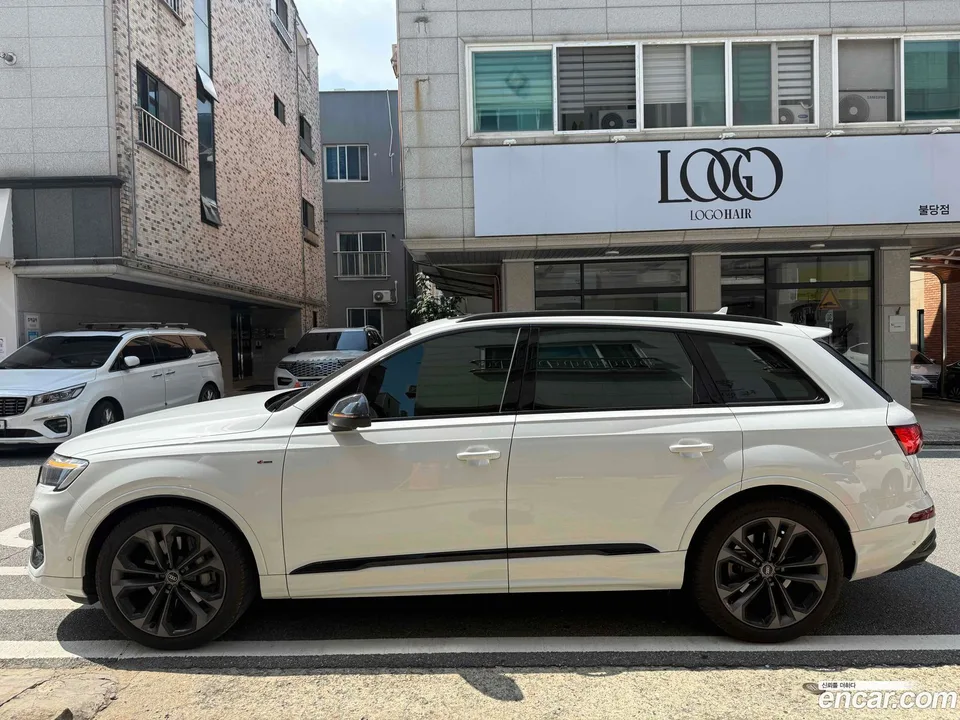 Audi Q7 (4M) 50 TDI 2026 — photo 1, buy with delivery to Moscow