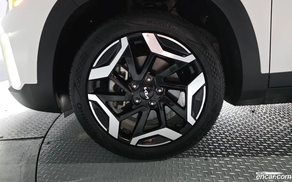 Kia Seltos 1.6 2WD 2024 — thumbnail 2