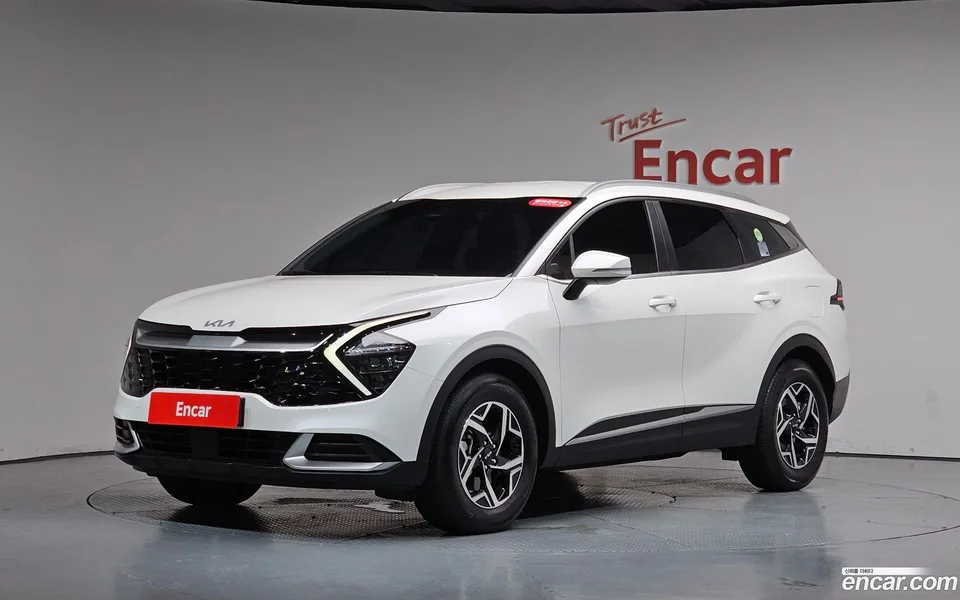 Kia Sportage 1.6 2WD 2022 — photo 1, buy with delivery to Moscow