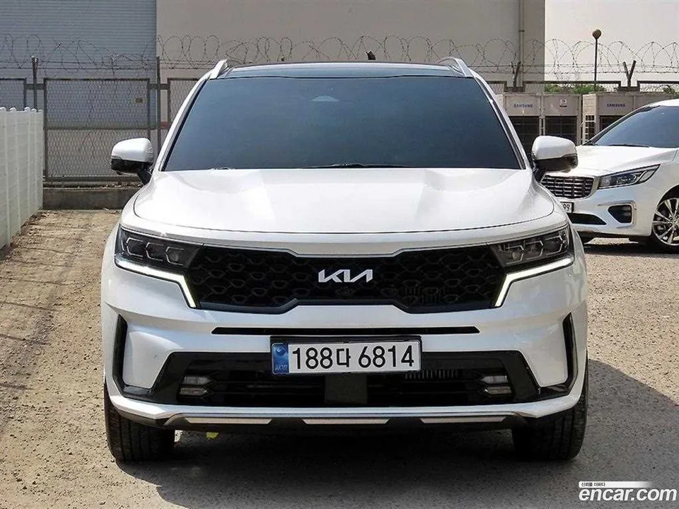 Kia Sorento HEV 1.6 4WD 2023 — photo 1, buy with delivery to Moscow