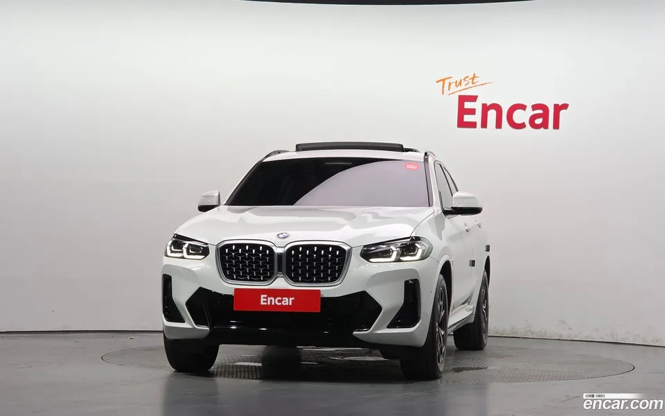 BMW X4 xDrive20i M 2022 — thumbnail 3