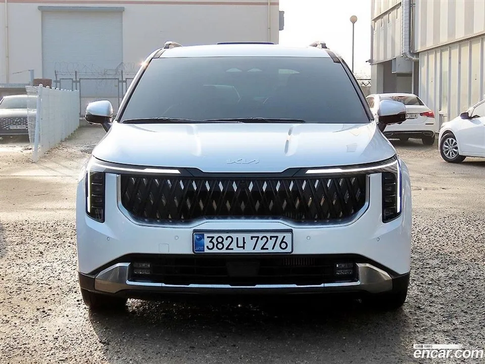 Kia Carnival 9 2024 — photo 1, buy with delivery to Moscow