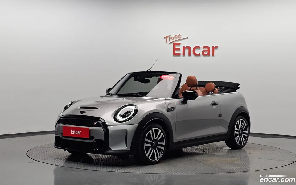 MINI Cooper S Convertible 2024 — photo 1, buy with delivery to Moscow