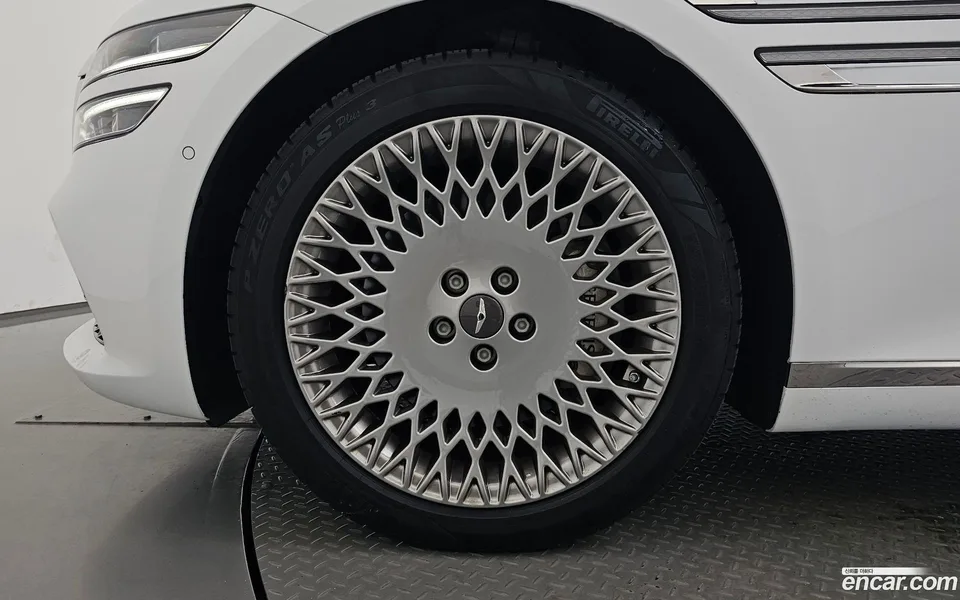 Genesis G80 2.5 AWD 2023 — thumbnail 2
