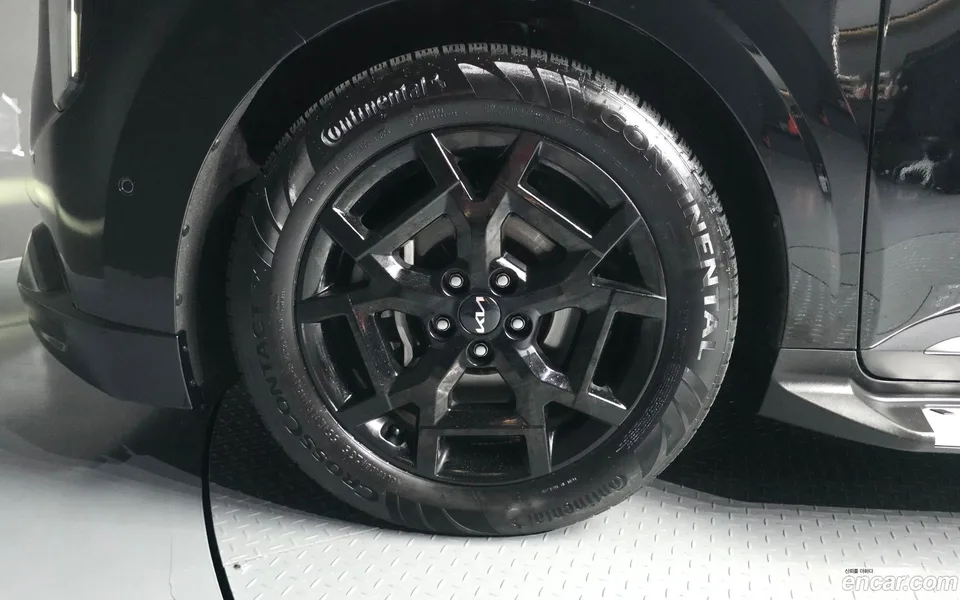 Kia Carnival 9 () 2025 — thumbnail 2