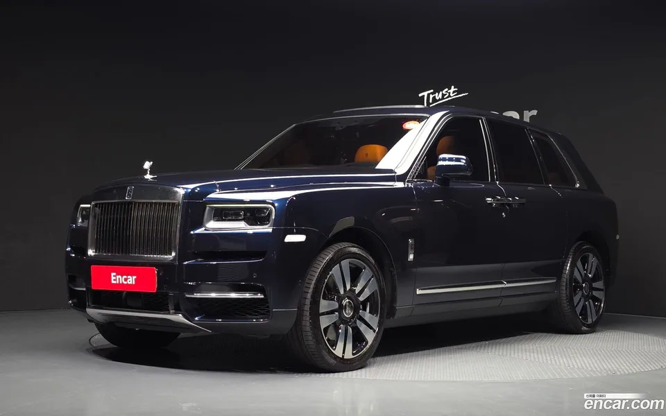 Rolls-Royce Cullinan 6.7 V12 2022 — photo 1, buy with delivery to Moscow