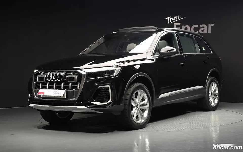 Audi Q7 (4M) 55 TFSI 2024 — photo 1, buy with delivery to Moscow