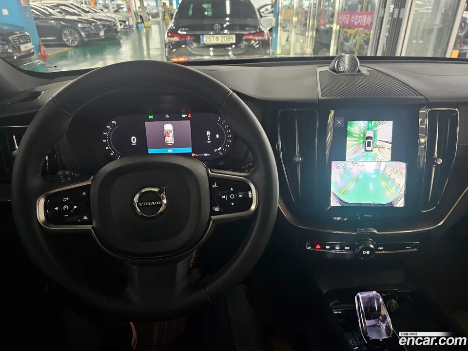 Volvo XC60 B5 2024 — thumbnail 2