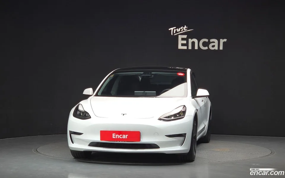 Tesla Model 3 AWD 2022 — thumbnail 3