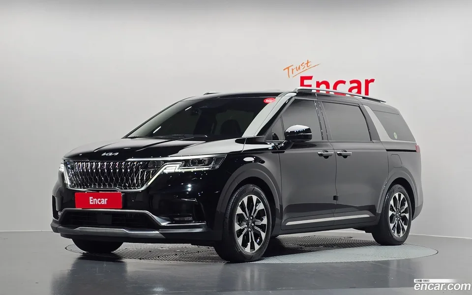 Kia Carnival 9 2022 — photo 1, buy with delivery to Moscow