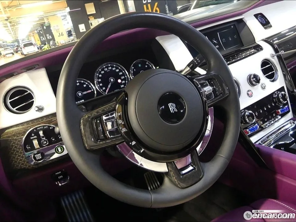 Rolls-Royce Cullinan 6.7 V12 2023 — thumbnail 4
