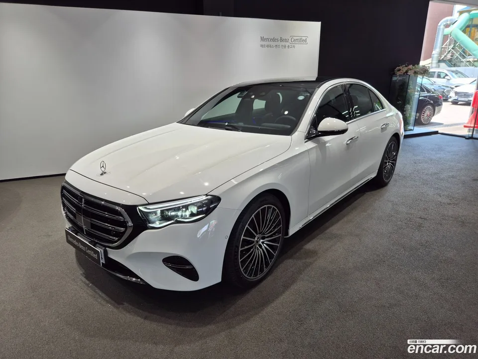Mercedes-Benz E-Class 2025
