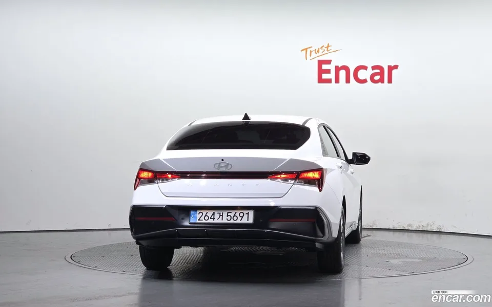Hyundai Avante CN7 1.6 2023 — thumbnail 4