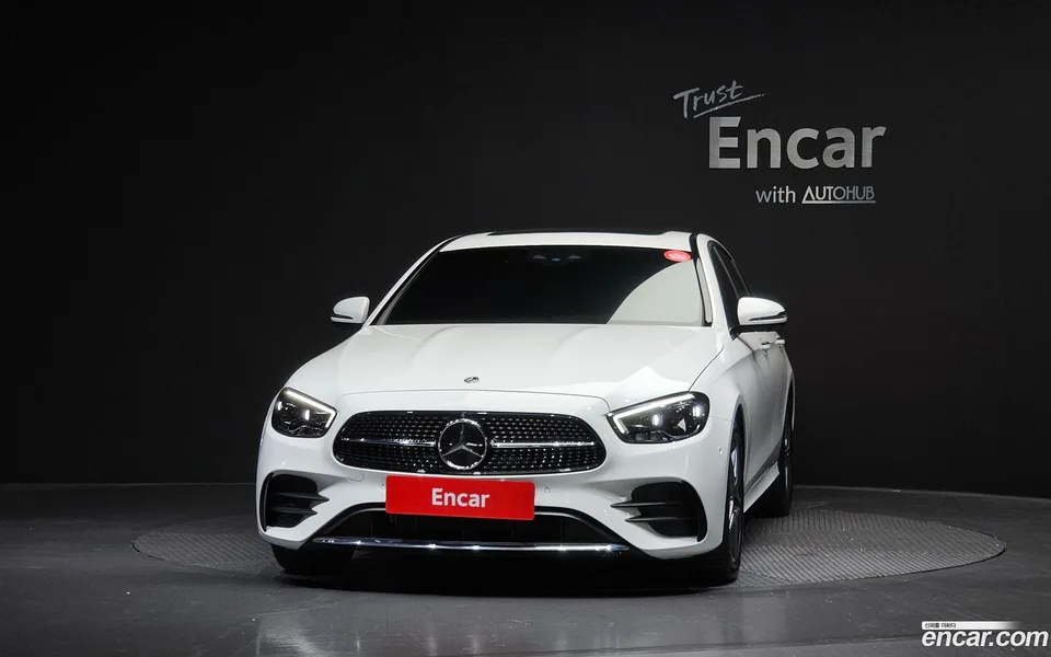 Mercedes-Benz E-Class E250 AMG Line 2023 — thumbnail 3