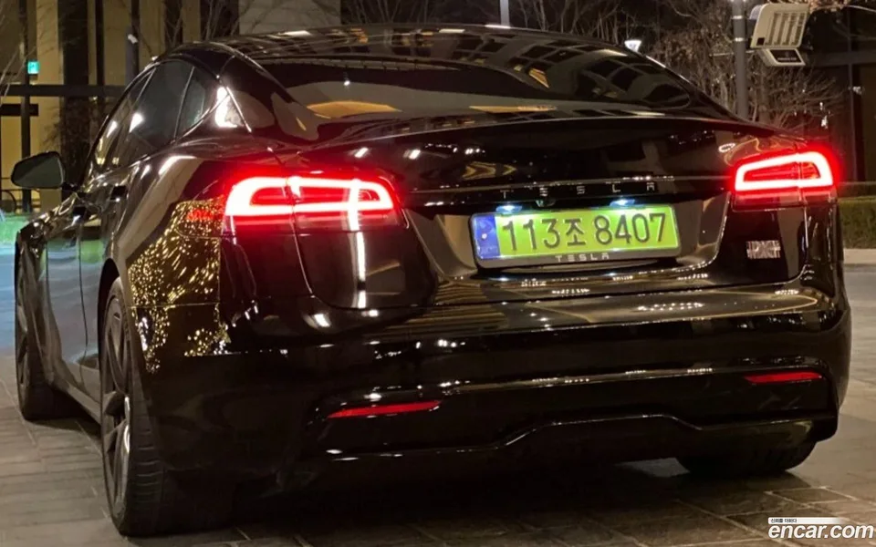 Tesla Model S 2024 — thumbnail 3