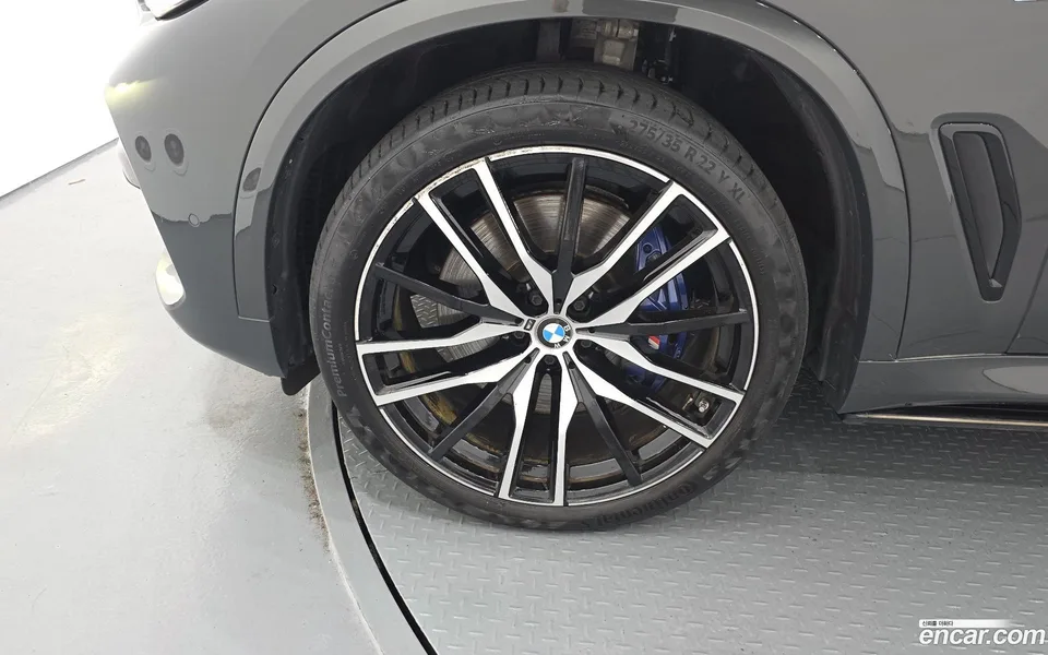 BMW X5 xDrive 40d M 2023 — thumbnail 5