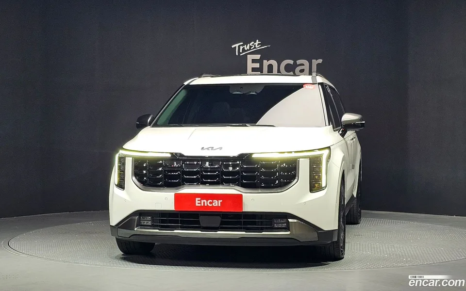 Kia Carnival 9 X Line 2025 — thumbnail 3