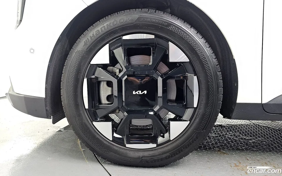 Kia Carnival 9 2024 — thumbnail 2