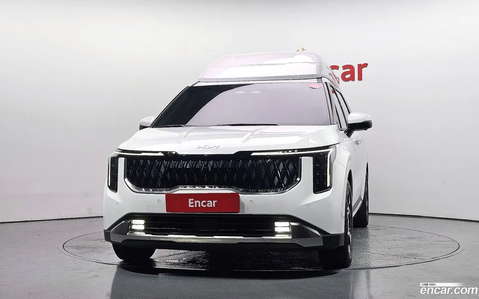 Kia Carnival 9 2024 — thumbnail 3