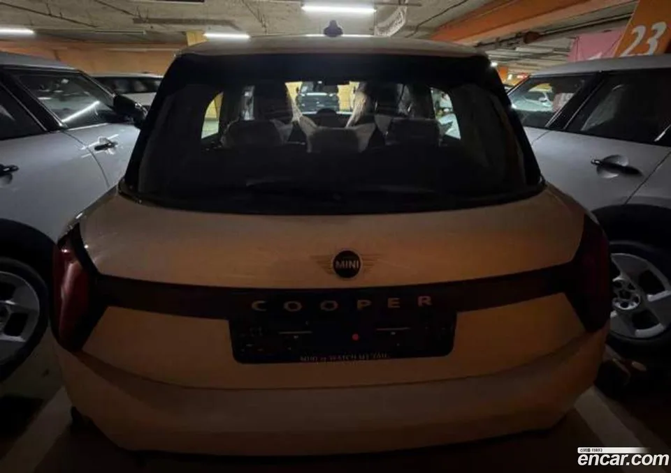 MINI Cooper C 5 2026 — thumbnail 3