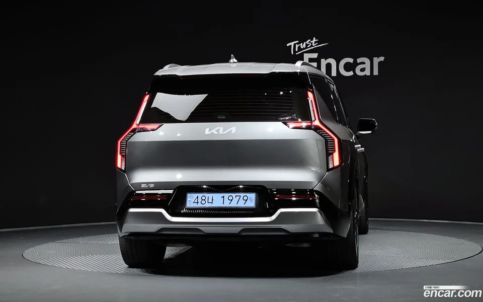 Kia EV9 4WD 2023 — thumbnail 4